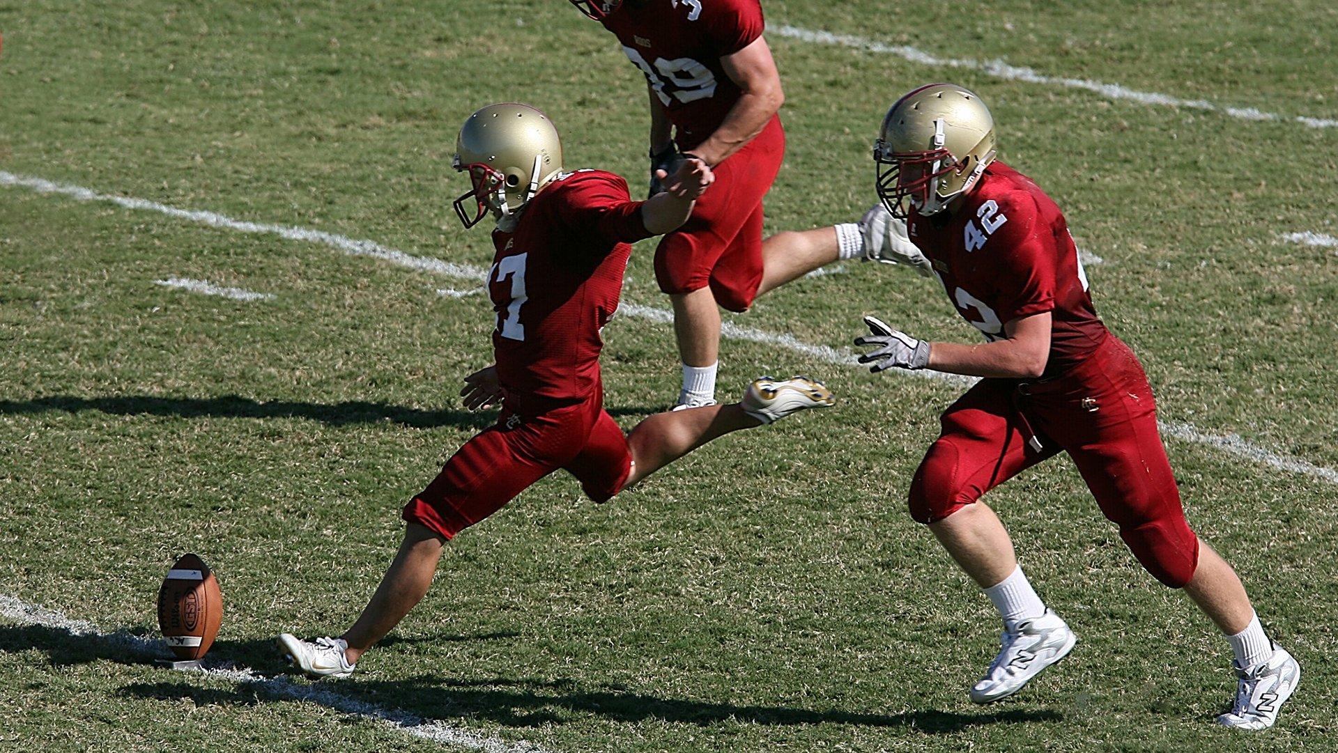 最佳福登最快扑灭悬念，曼城四连冠有路况不翻车